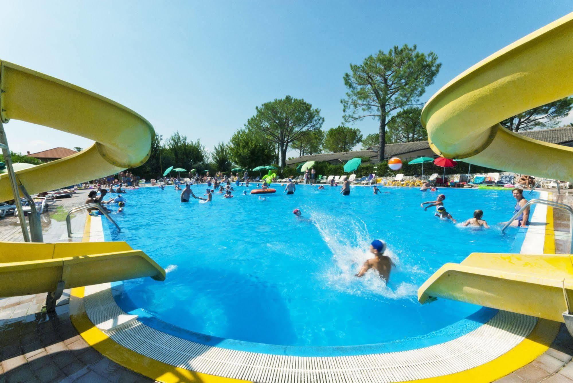 Happy Camp Mobile Homes In Camping Cisano San Vito Μπαρντολίνο Εξωτερικό φωτογραφία