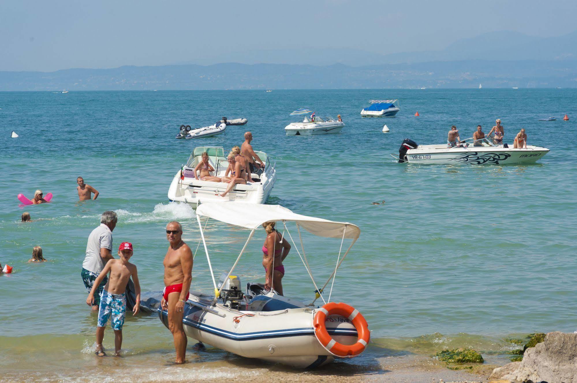 Happy Camp Mobile Homes In Camping Cisano San Vito Μπαρντολίνο Εξωτερικό φωτογραφία