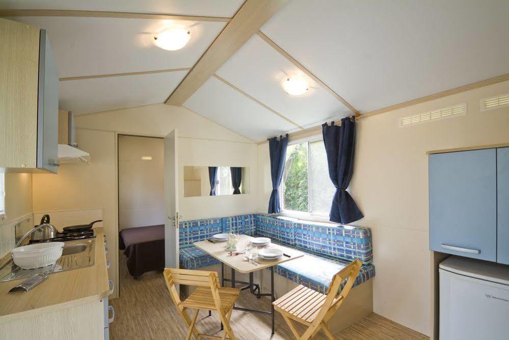 Happy Camp Mobile Homes In Camping Cisano San Vito Μπαρντολίνο Εξωτερικό φωτογραφία