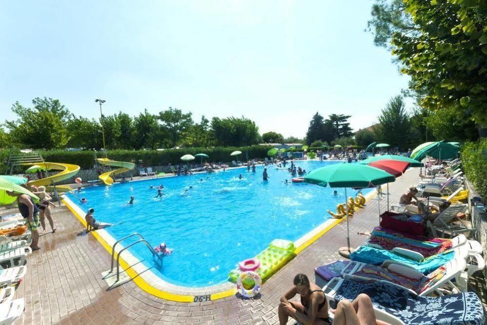 Happy Camp Mobile Homes In Camping Cisano San Vito Μπαρντολίνο Εξωτερικό φωτογραφία