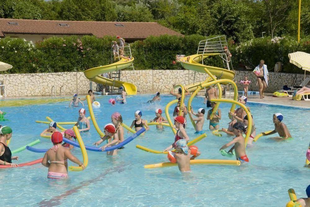 Happy Camp Mobile Homes In Camping Cisano San Vito Μπαρντολίνο Εξωτερικό φωτογραφία